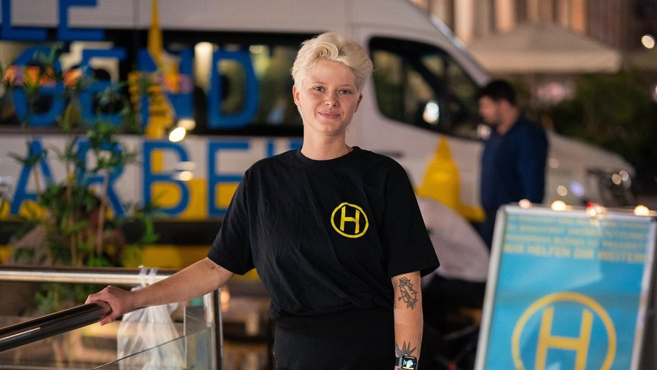 Bild zeigt Stella bei einer Aktion