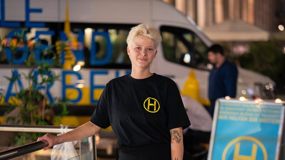 Bild zeigt Stella bei einer Aktion