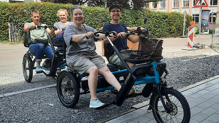 Fahrtraining im Viersitzer-Fahrrad